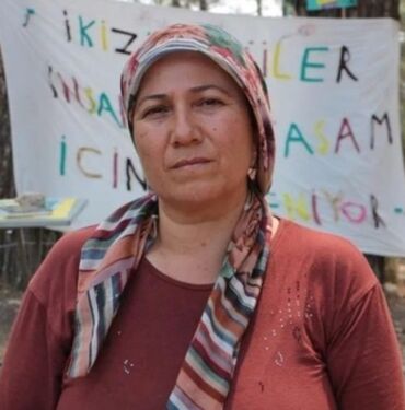 Nejla Işık'a verilen para cezası iptal edildi