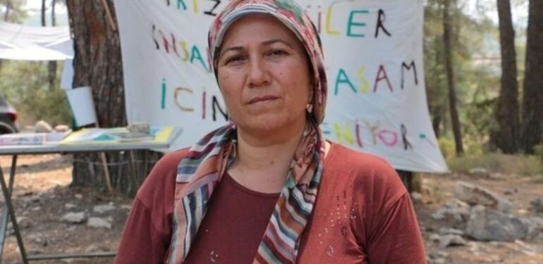 Nejla Işık'a verilen para cezası iptal edildi