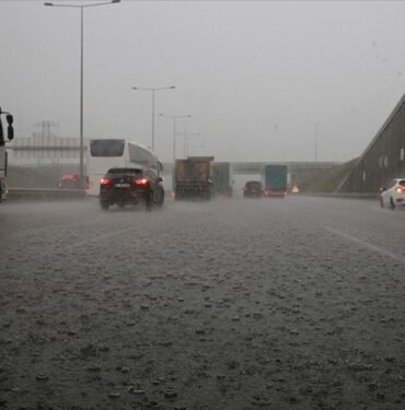 Nisanda yağışlar mevsim normallerine göre yarı yarıya azaldı