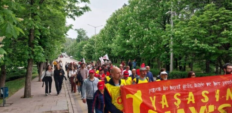ODTÜ emekçileri ve öğrencileri el ele!