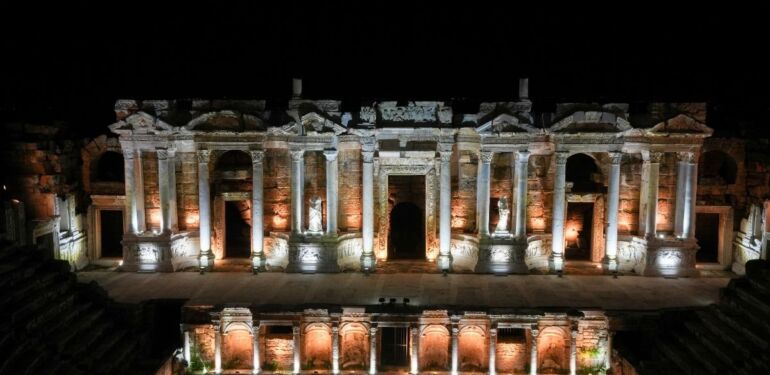 Pamukkale'nin Büyüsü Gece Müzeciliğiyle 3 Milyon Ziyaretçi Hedefine Doğru (2)