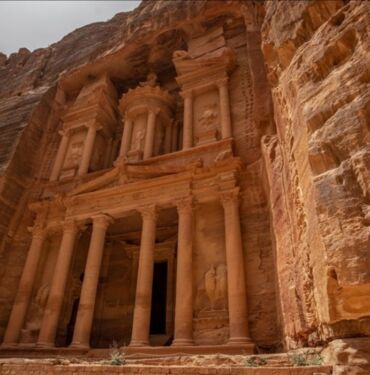 Petra Antik Kenti, ziyaretçilerine tarihi bir yolculuk sunuyor