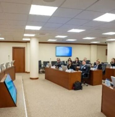 Rekabet Kurulu'ndan Fransız liselerine dev ceza