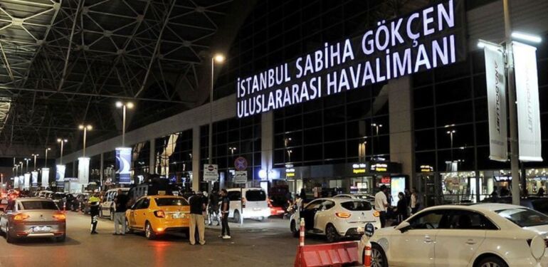 Sabiha Gökçen Havalimanı'nda bayrak değişimi