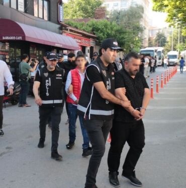 Sahte dekontla ikinci el otomobil dolandırıcılığında sanıklara 118 yıla kadar hapis istemi