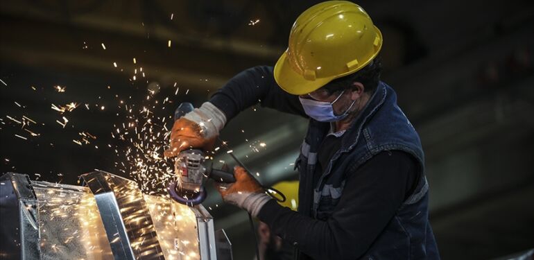 Sanayi üretimi yıllık bazda yüzde 4,3 arttı