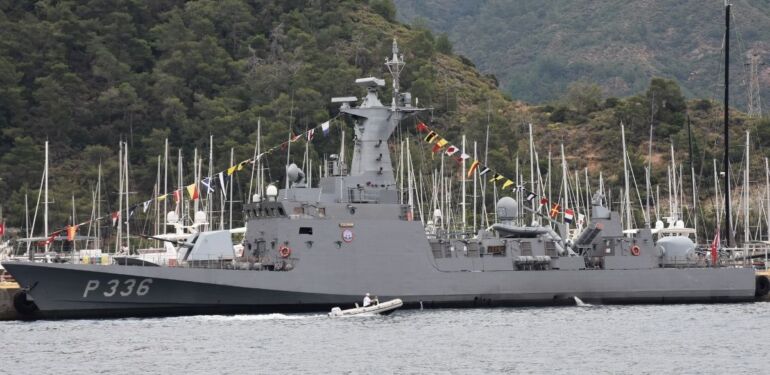 Savaş gemisi TCG Zıpkın halkın ziyaretine açıldı
