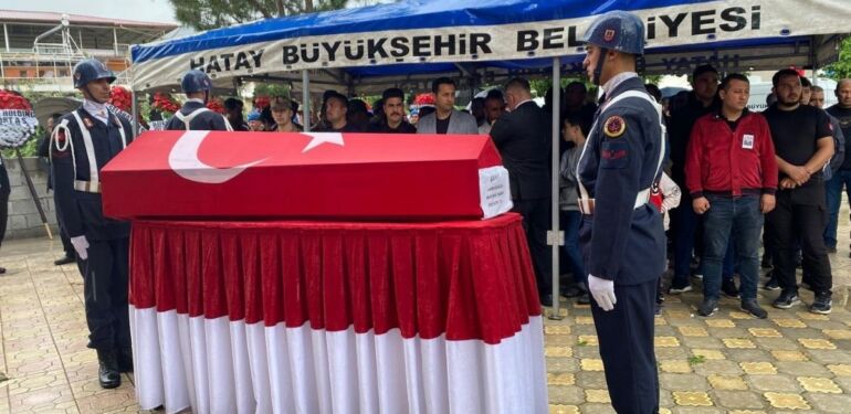 Şehit astsubay başçavuş Mustafa Yaşar, Hatay'da toprağa verildi