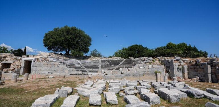 Sığacık’ta tarihi sanatçılar kenti Teos