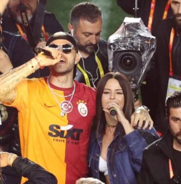 Simge Sağın Artık fanatik Beşiktaşlı değilim