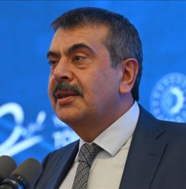 Son Dakika... Milli Eğitim Bakanı Yusuf Tekin açıkladı! Öğretmen atama takvimi belli oldu