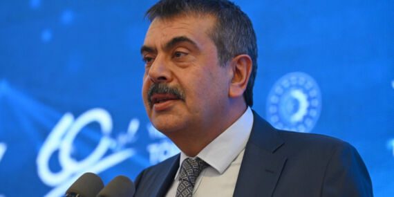 Birleşik Kamu-İş’ten Yusuf Tekin’in sözlerine tepki!