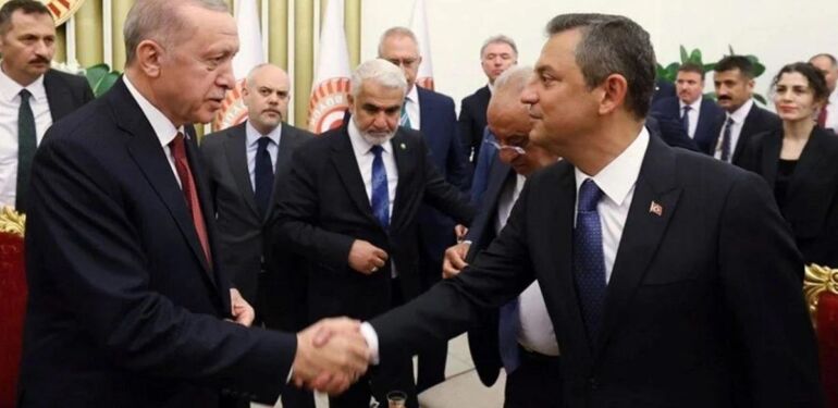 Son Dakika...Erdoğan ve Özel, AKP Genel Merkezi'nde görüşmeye başladı
