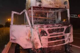 TEM Otoyolu'nda TIR alev alev yandı