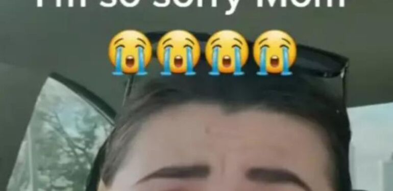 TikTok faciası: Kadın yanlışlıkla müstehcen fotoğrafları annesine gönderdi