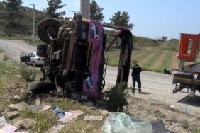 Turistlerin eğlencesi acı bitti Manavgat'ta safari araçları çarpıştı