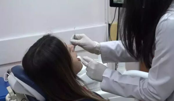 Türkiye’de bir ilk... Eskişehir’de 'yapay zeka’ destekli diş muayenesi yapıldı