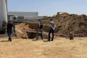 Tuzla'da toprak kayması 2 kişi yaralandı