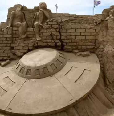 Uluslararası Antalya Kum Heykel Festivali 'Uzay Macerası' temasıyla başladı!