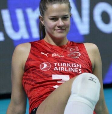 VakıfBank Kadın Voleybol Takımı, Kiera Van Ryk'ı kadrosuna kattı