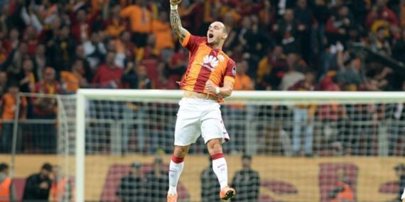 Wesley Sneijder’den derbi öncesi Fenerlileri kızdıracak paylaşım!