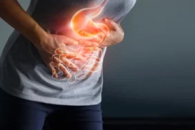 Yaz sıcaklarında besin zehirlenmelerine dikkat Uzmanlar uyarıyor