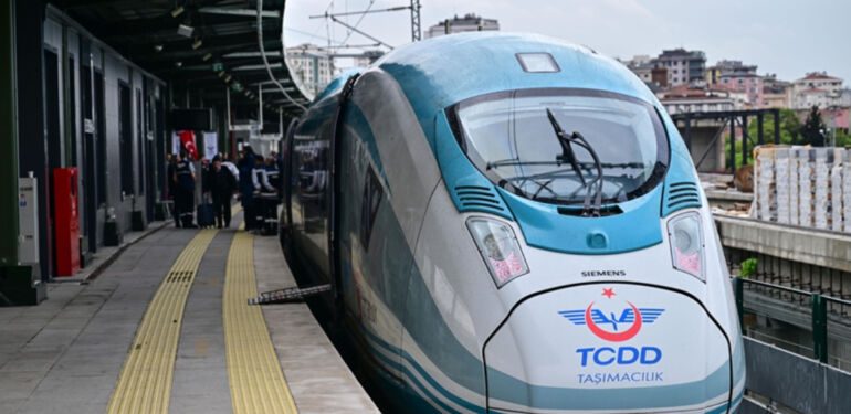 Yüksek hızlı tren seferleri başladı... İstanbul-Sivas arası artık 7 saat 18 dakika