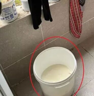 1,5 yaşındaki bebek süt dolu kovanın içine düştü Bilinci kapalı