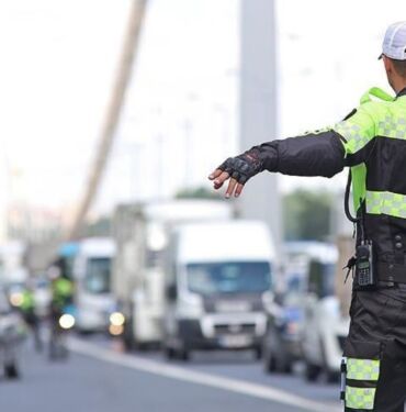 Ali Yerlikaya bayramın ilk günü trafik kazası verilerini açıkladı