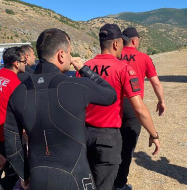 Amasya'da serinlemek için gölete giren genç boğuldu