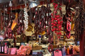 Anadolu'nun enfes tatları Atina'da Mübadeleden Yunanistan'ın sofralarına yansıyan lezzetler