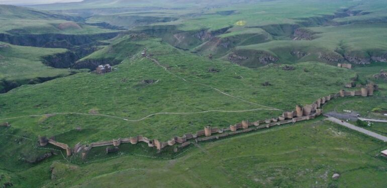 Ani Ören Yeri’nde yeni sezonun kazı çalışmalarına başlandı