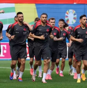 Ay-yıldızlılar, Avusturya maçının hazırlıklarına başladı