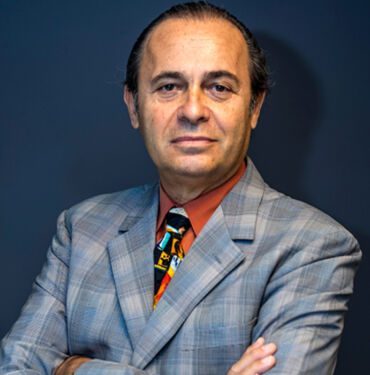 Ayhan Sicimoğlu'ndan personeline tokatlı saldırı