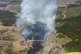Balıkesir'de eski çöplük alanında yangın