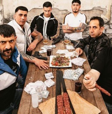 BluTV’nin Kıyma dizisinin setine silahlı saldırı!
