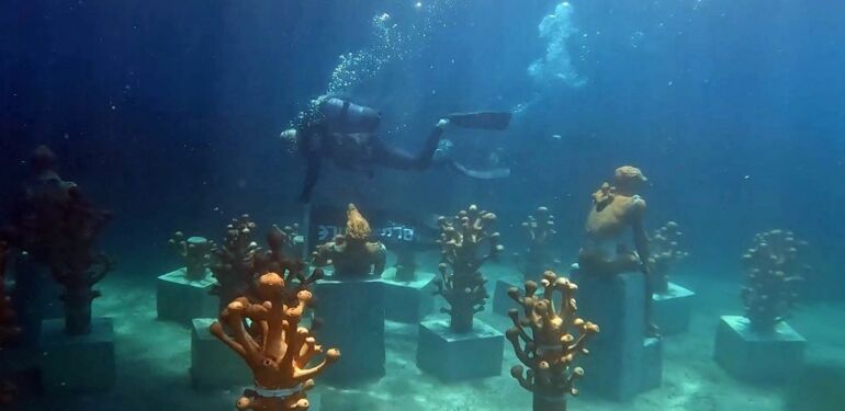 Bodrum’da Blue Exile Art Project Sualtı Parkı açıldı
