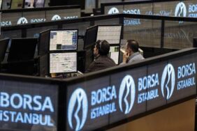 Borsa güne yükselişle başladı, 10.576 puana çıktı
