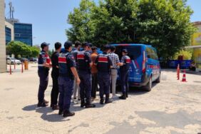 Bursa'da 11 kaçak göçmen yakalandı