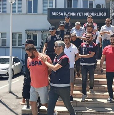 'Canlı hayvan alım ilanı'yla besicileri dolandıran 4 şüpheli yakalandı