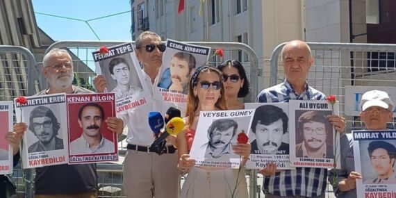 Cumartesi Anneleri 1002’inci haftada:  ‘Hiç görmediği amcasını arayan bir cumartesi torunuyum’