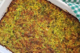 Düşük kalori, yüksek lezzet! Fırında kabak mücveri tarifi