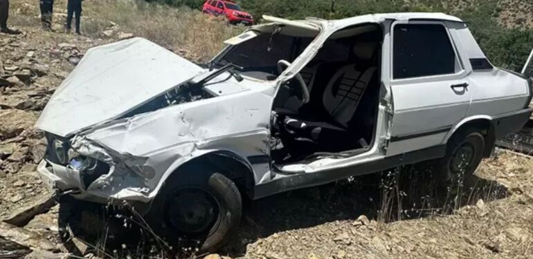 Elazığ'da otomobil takla attı 1 ölü