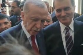Erdoğan'dan muhabire ilginç soru 'Ben mi rüyadayım, bu ojeler ne'