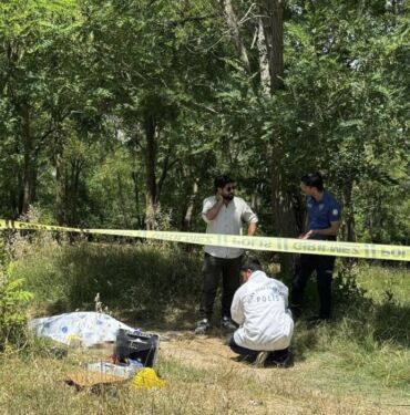 Esenyurt'ta boş arazide kadın cesedi bulundu