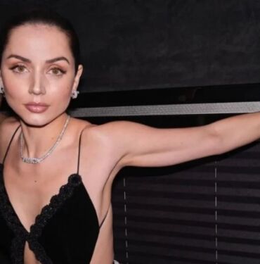 Fenerbahçe'nin reklam yüzü olacağı iddia edilen Ana de Armas Kimdi