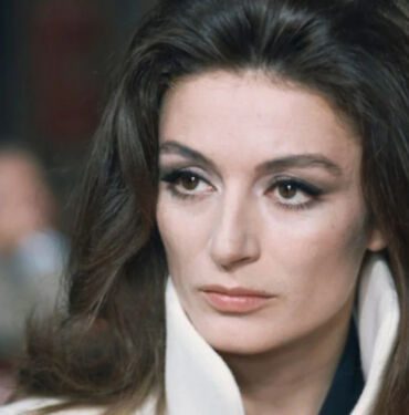 Fransız oyuncu Anouk Aimee hayatını kaybetti