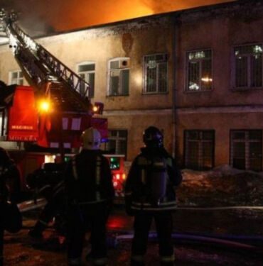 Göçmenlerin kaldığı yurtta çıkan yangında 5 kişi öldü