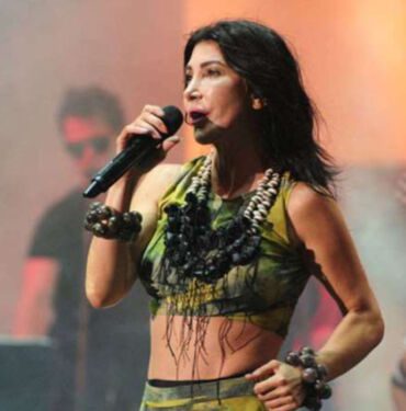 Hande Yener'den ODTÜ'lü öğrencilere destek