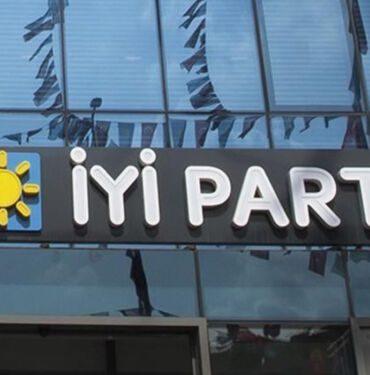 İYİ Parti'de yaprak dökümü devam ediyor! Koray Aydın'ın ekibinden ilk istifa